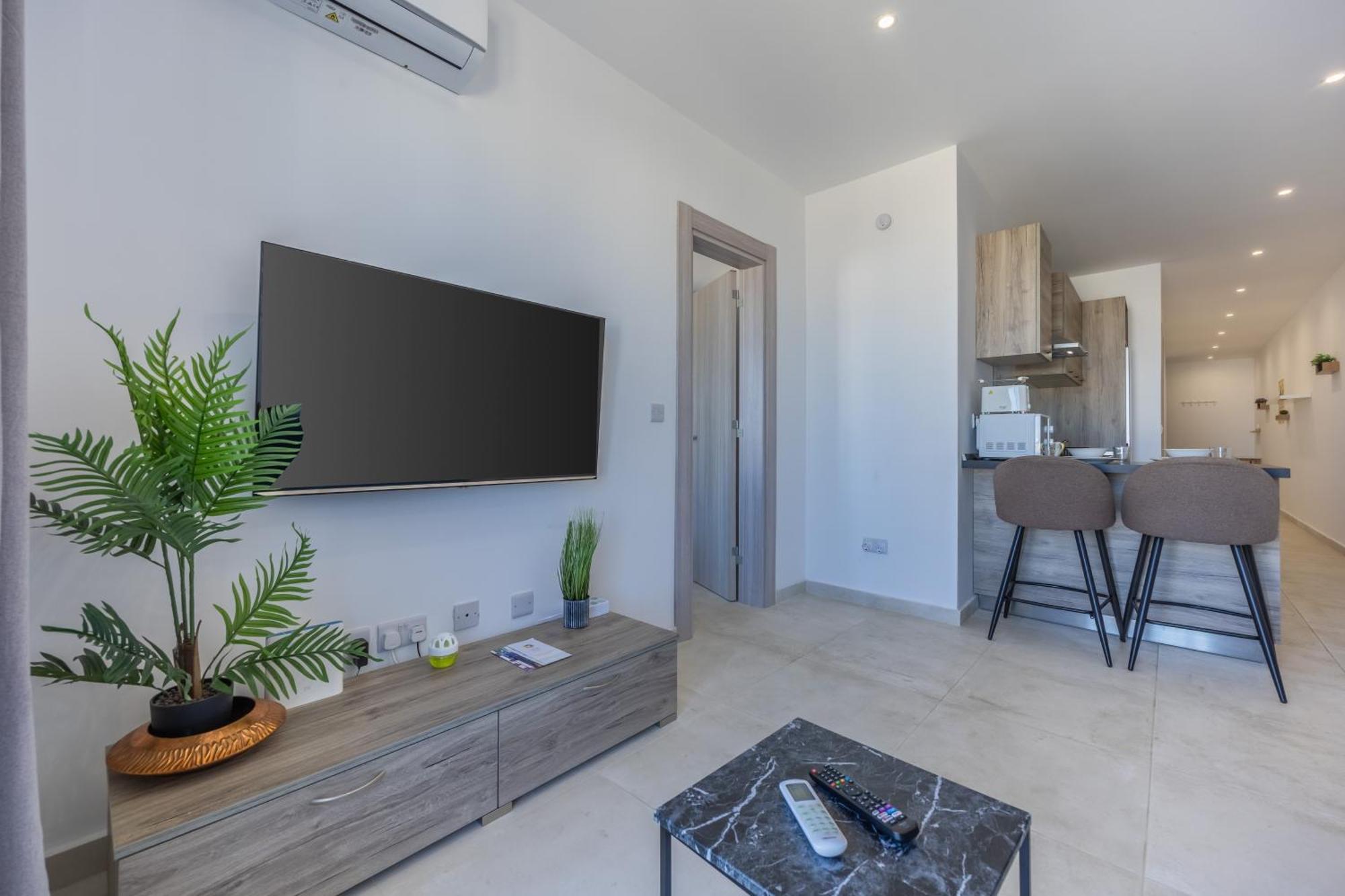 Apartamento Ii-Kamra Ta Golu 5 Min Walk From St Julians San Ġwann Exterior foto