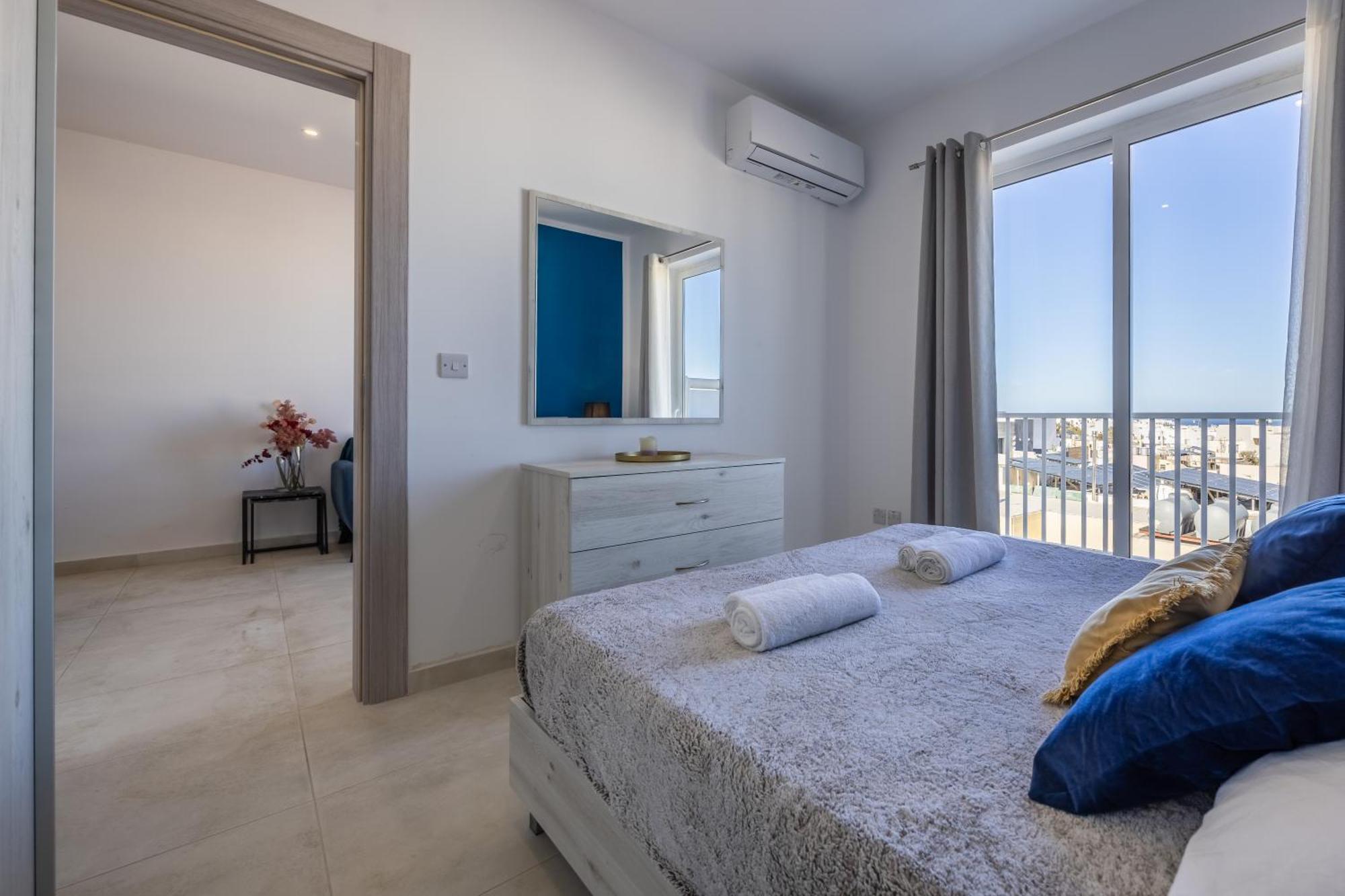 Apartamento Ii-Kamra Ta Golu 5 Min Walk From St Julians San Ġwann Exterior foto
